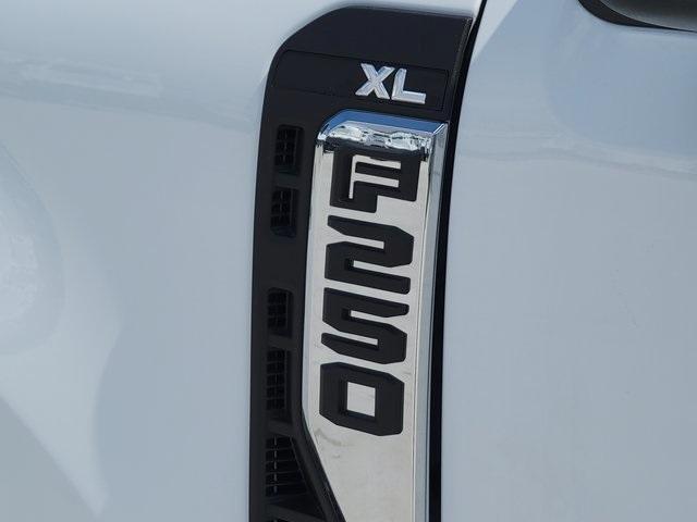 new 2025 Ford F-250 car, priced at $64,304