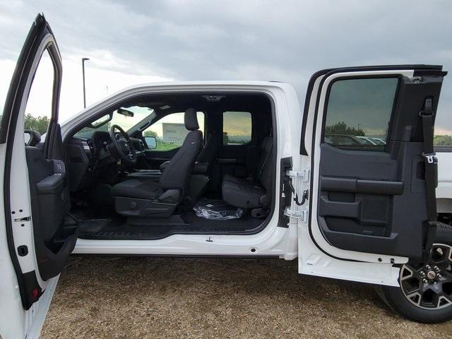 new 2025 Ford F-150 car, priced at $46,870