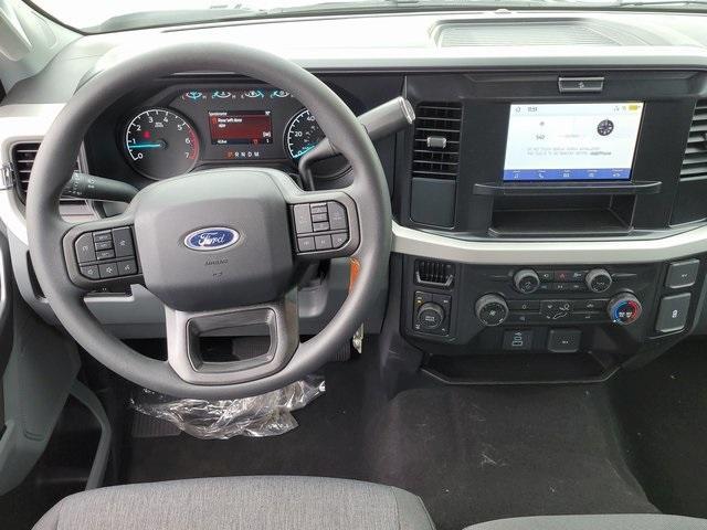 new 2025 Ford F-350 car, priced at $58,644