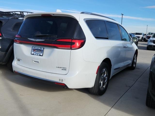 used 2021 Chrysler Pacifica car, priced at $32,624