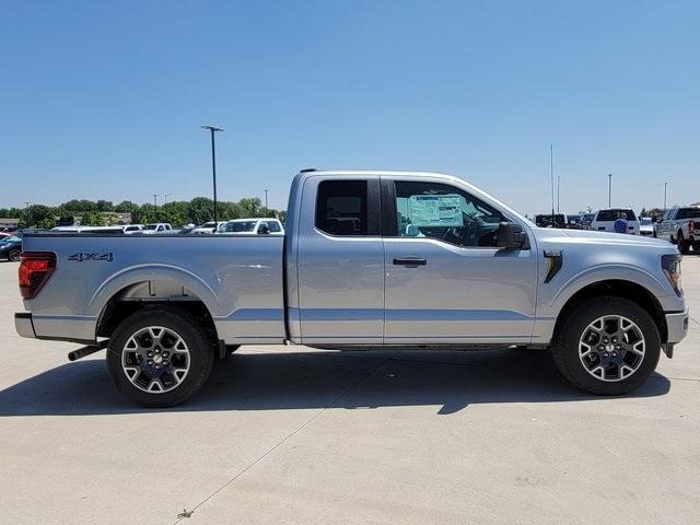 new 2025 Ford F-150 car, priced at $45,915