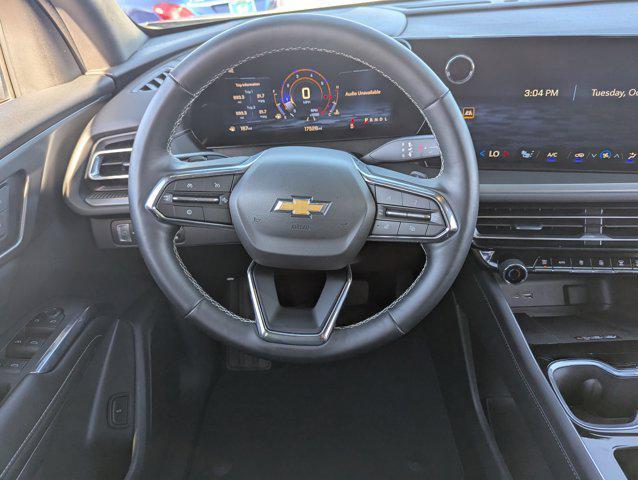 used 2025 Chevrolet Traverse car, priced at $34,993