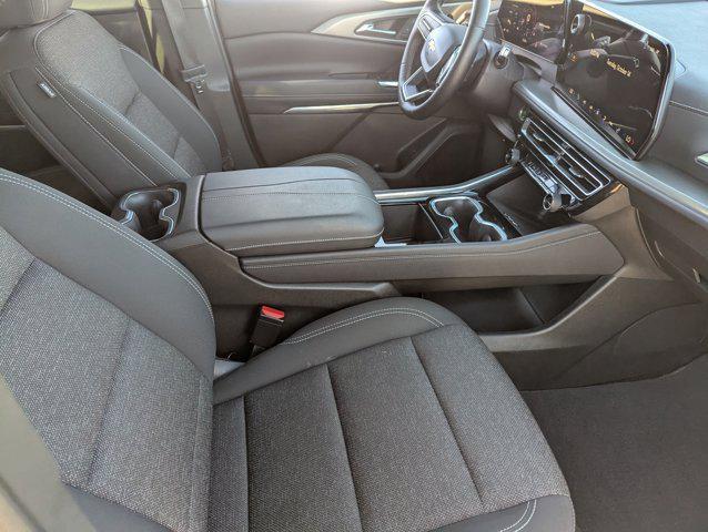 used 2025 Chevrolet Traverse car, priced at $34,993