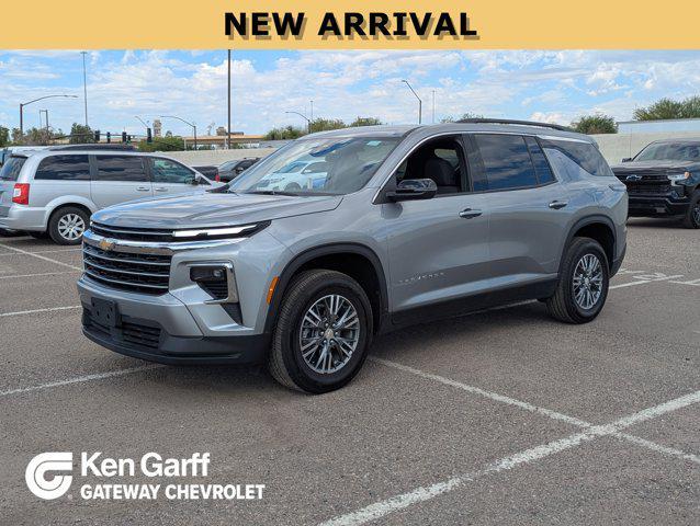 used 2025 Chevrolet Traverse car, priced at $35,981