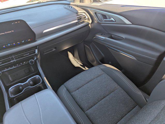 used 2025 Chevrolet Traverse car, priced at $34,993