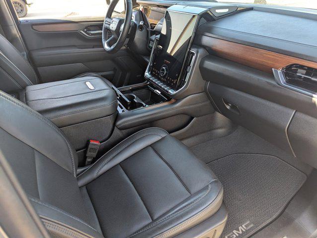 used 2025 GMC Yukon car, priced at $70,991