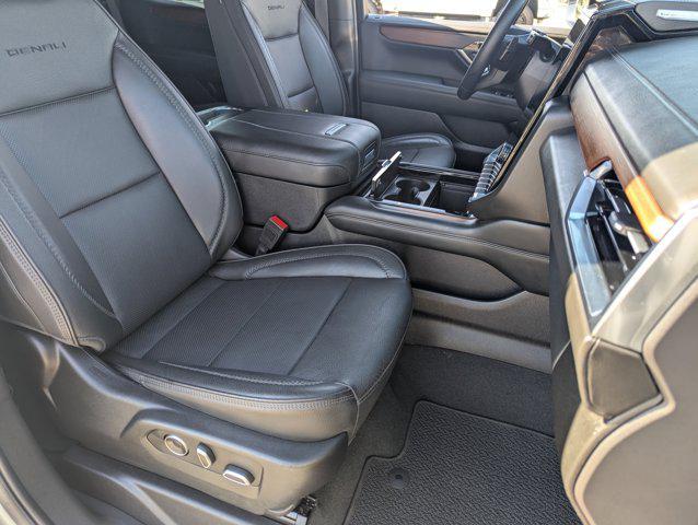 used 2025 GMC Yukon car, priced at $70,991
