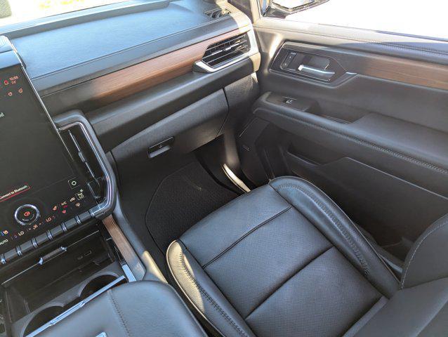 used 2025 GMC Yukon car, priced at $70,991