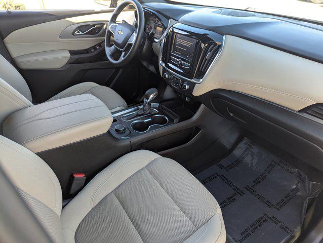used 2023 Chevrolet Traverse car, priced at $18,994