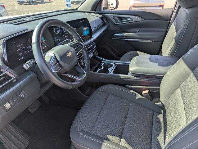 used 2025 Chevrolet Traverse car, priced at $34,991