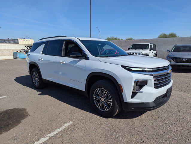 used 2025 Chevrolet Traverse car, priced at $34,991