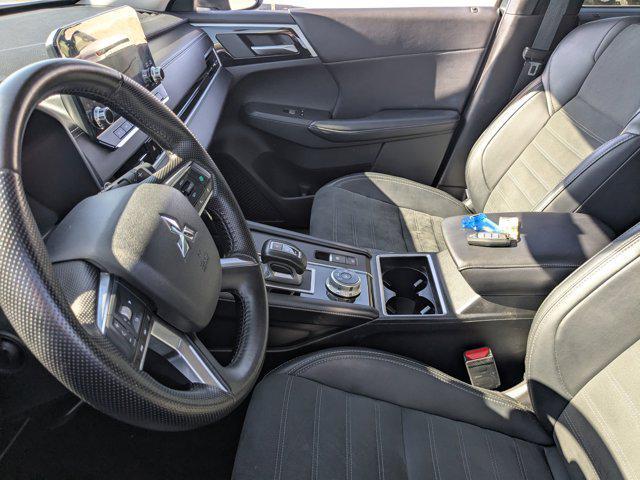 used 2024 Mitsubishi Outlander car