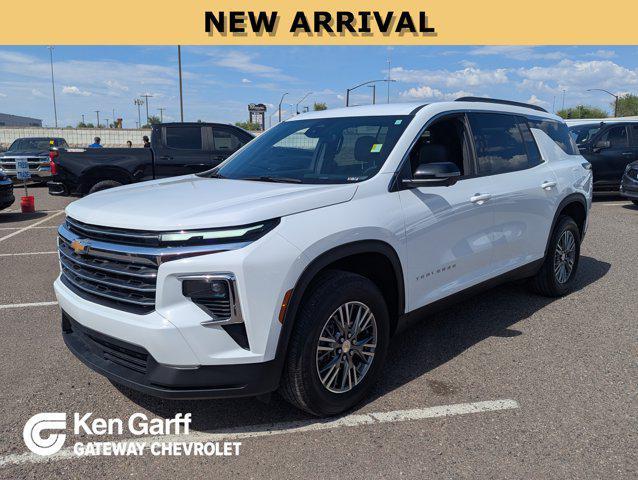 used 2024 Chevrolet Traverse car, priced at $35,692