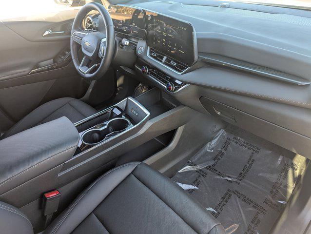 used 2025 Chevrolet Equinox car, priced at $27,493