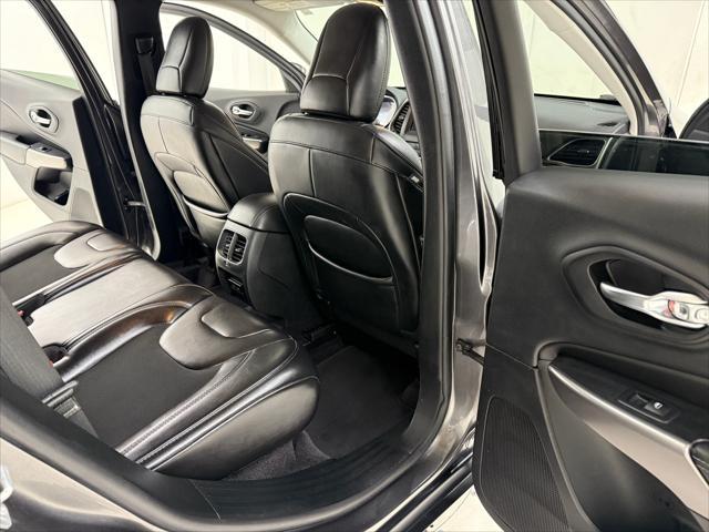 used 2019 Jeep Cherokee car, priced at $12,195