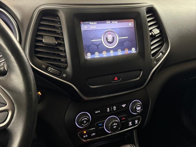 used 2019 Jeep Cherokee car, priced at $12,195