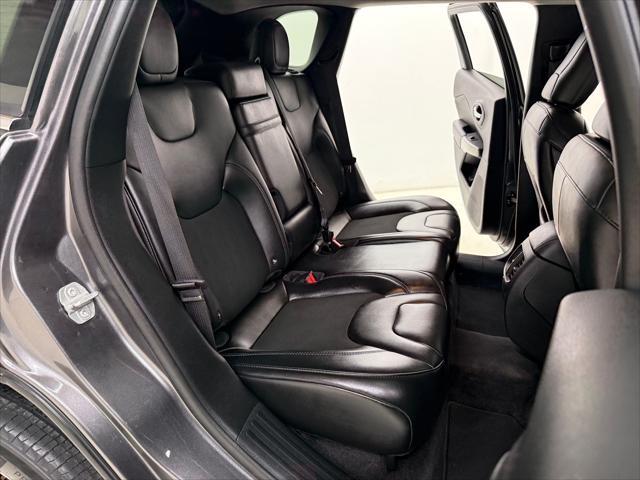 used 2019 Jeep Cherokee car, priced at $12,195