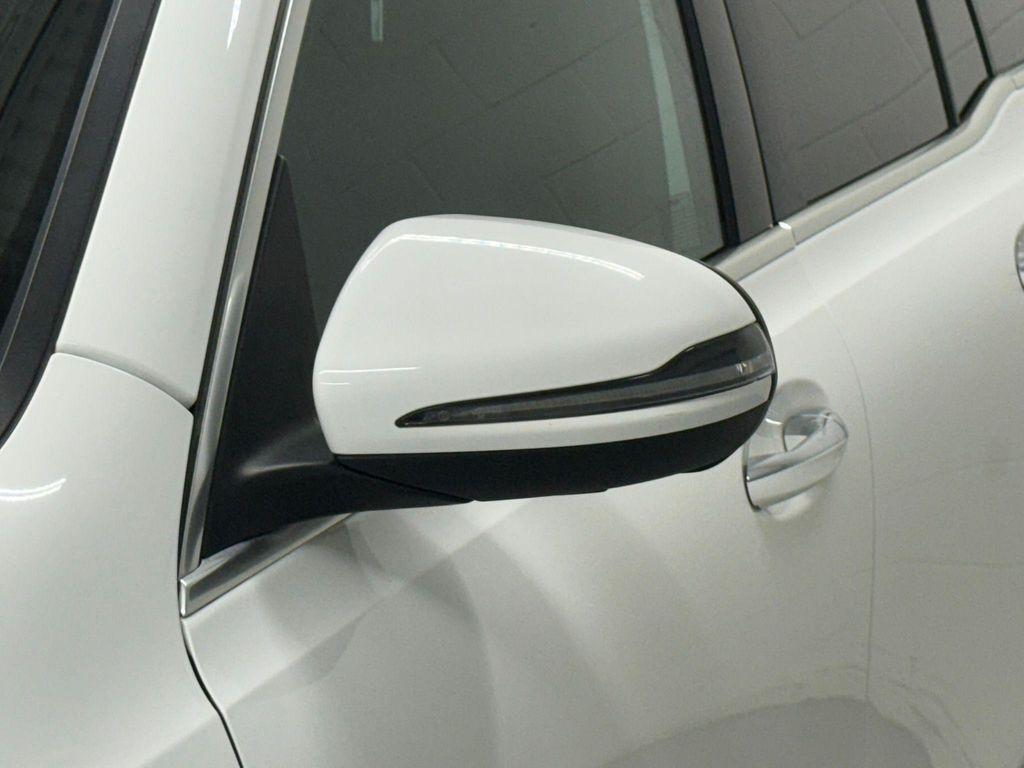 used 2020 Mercedes-Benz GLB 250 car, priced at $21,995