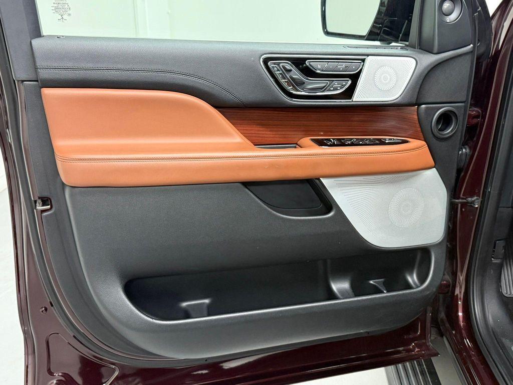 used 2021 Lincoln Navigator car, priced at $51,995