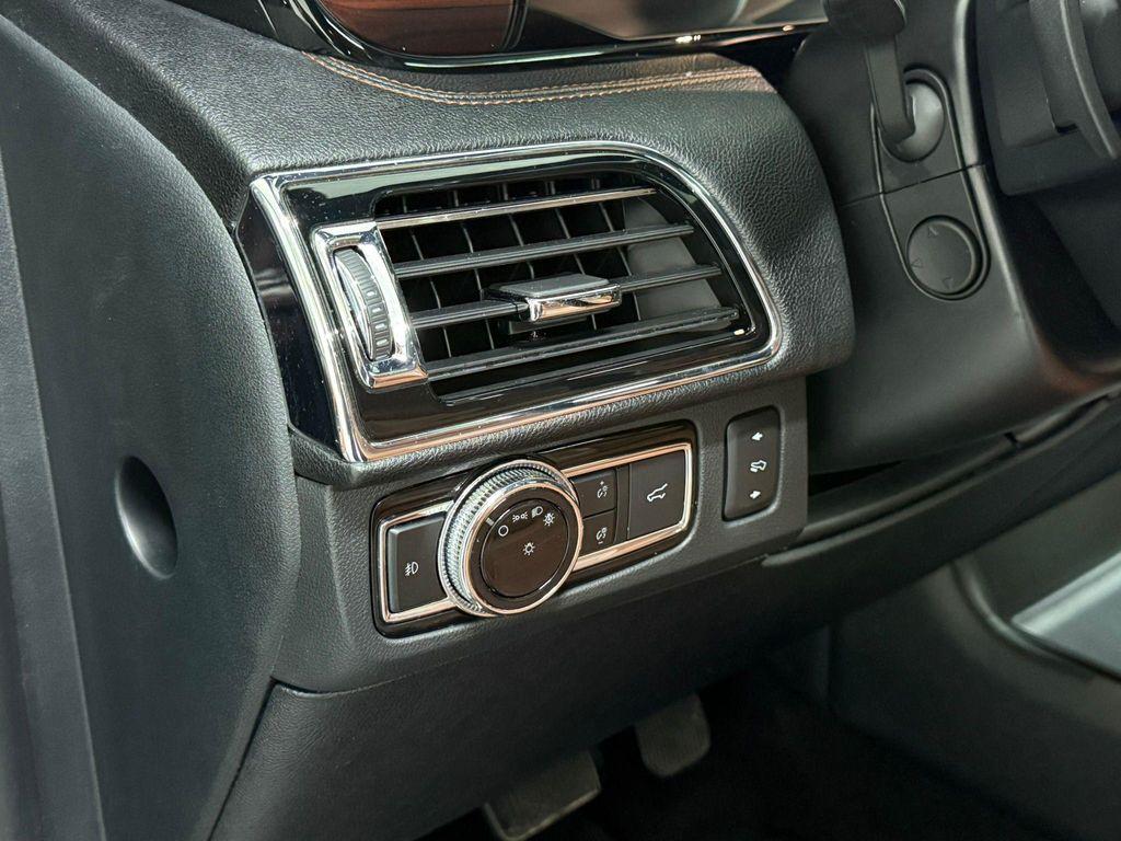 used 2021 Lincoln Navigator car, priced at $51,995