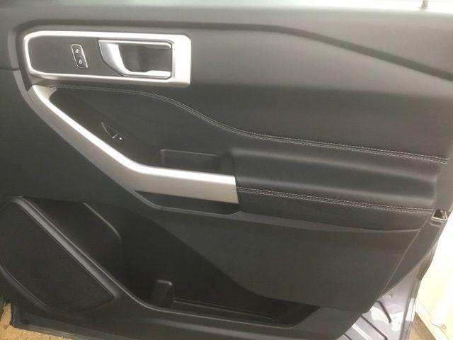 used 2024 Ford Explorer car, priced at $39,076