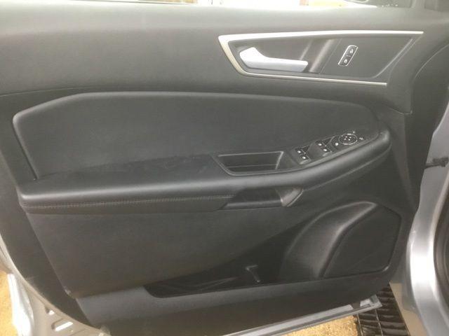 used 2024 Ford Edge car, priced at $27,553