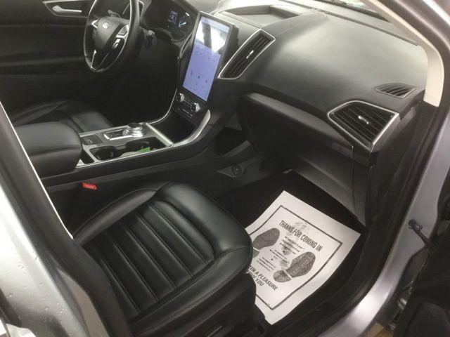 used 2024 Ford Edge car, priced at $27,553