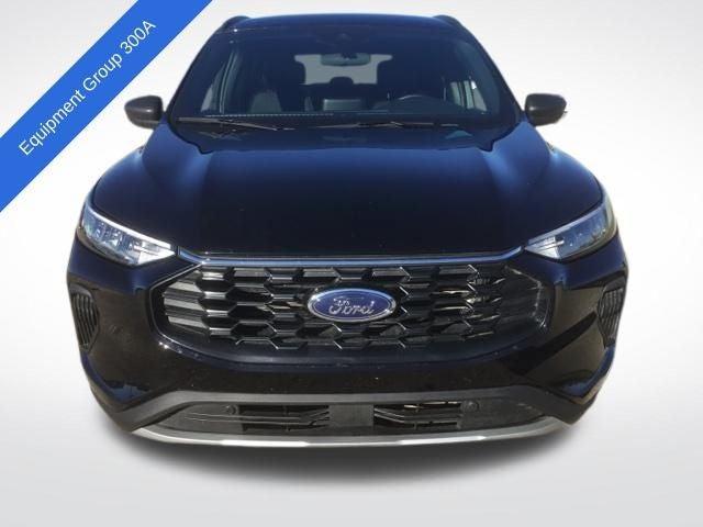used 2025 Ford Escape car, priced at $27,989