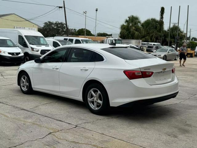 used 2018 Chevrolet Malibu car, priced at $9,995