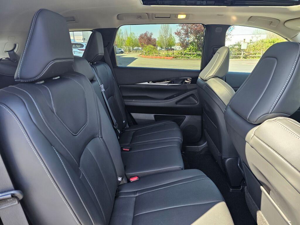 new 2025 INFINITI QX60 car, priced at $43,985