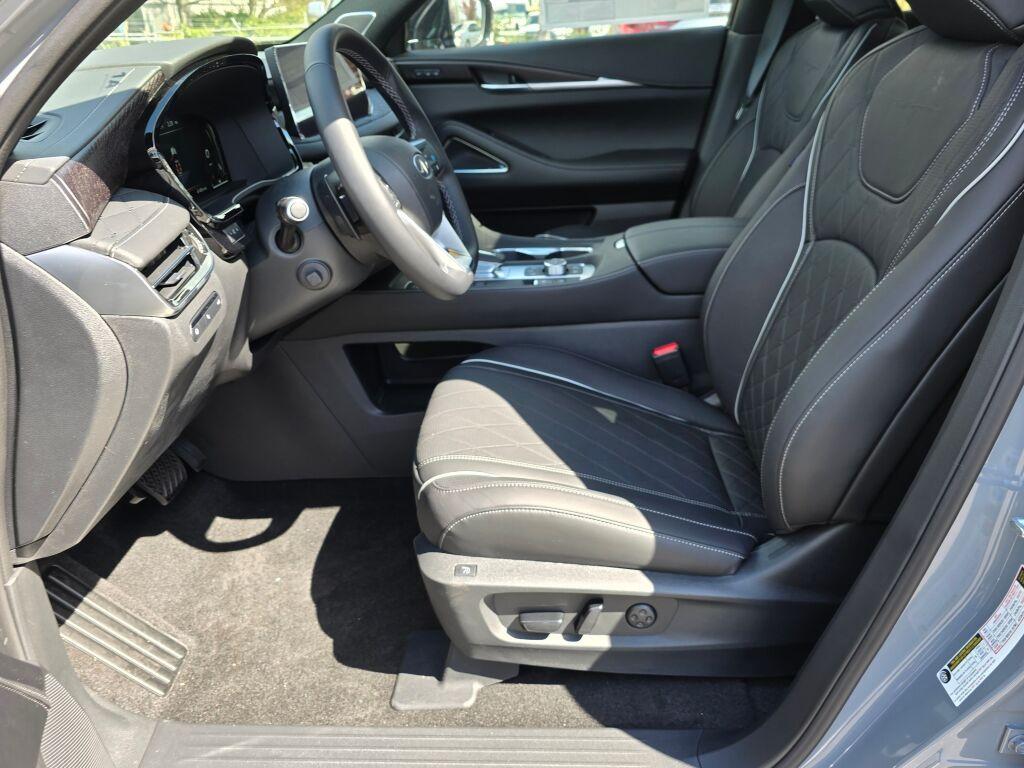 new 2025 INFINITI QX60 car, priced at $59,310