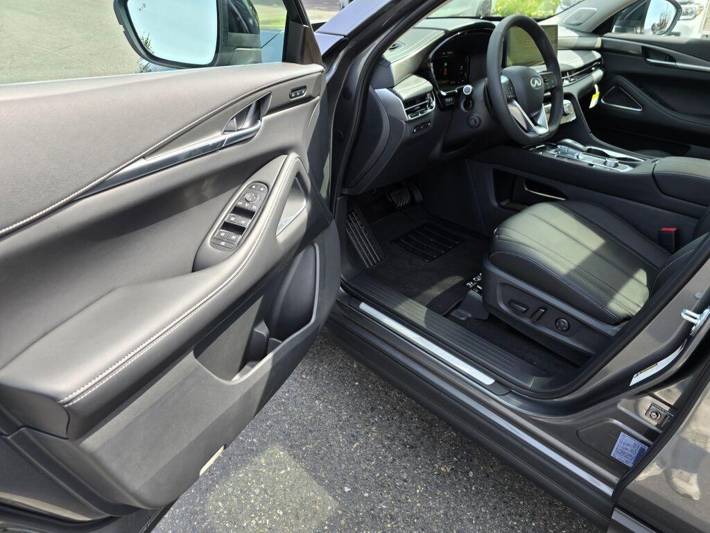 new 2025 INFINITI QX60 car, priced at $51,310