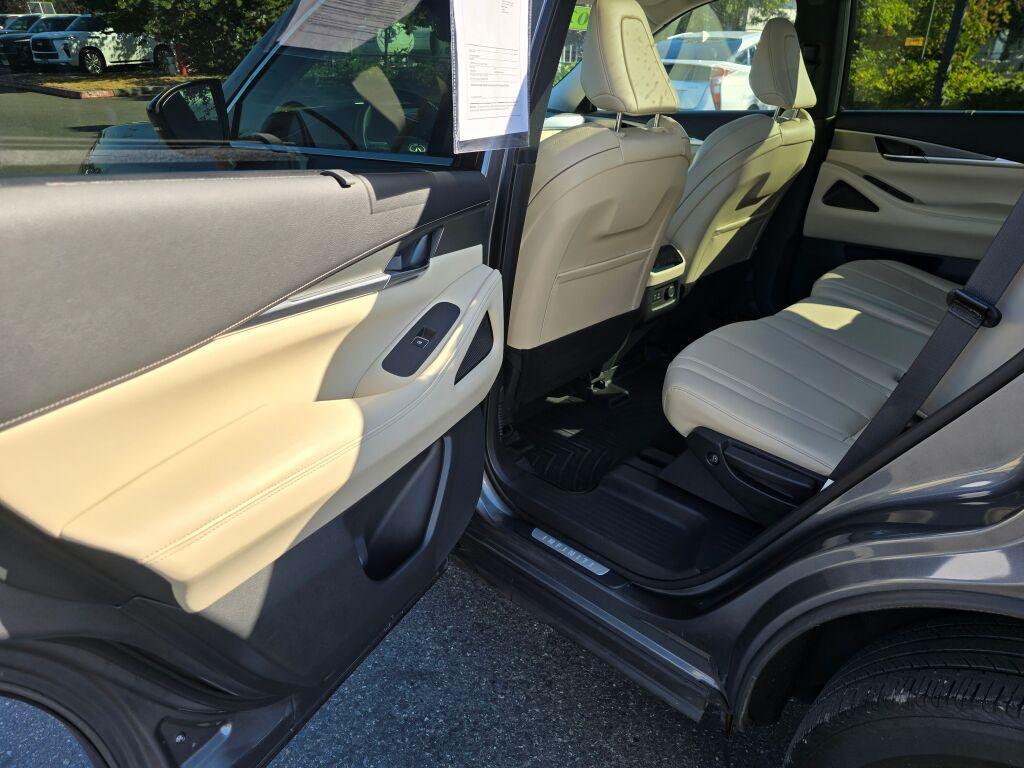 used 2023 INFINITI QX60 car