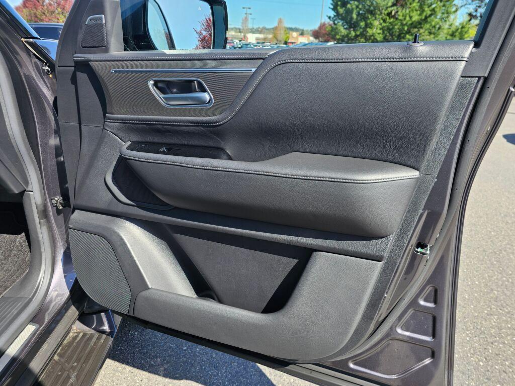 new 2025 INFINITI QX80 car, priced at $75,610