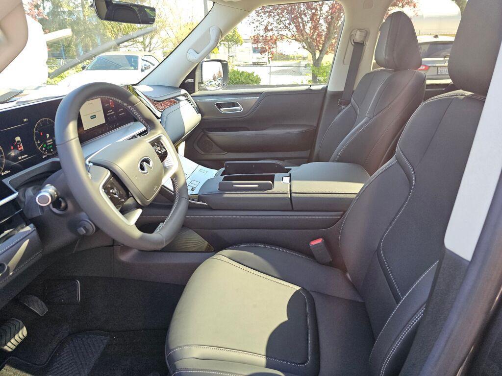 new 2025 INFINITI QX80 car, priced at $75,610