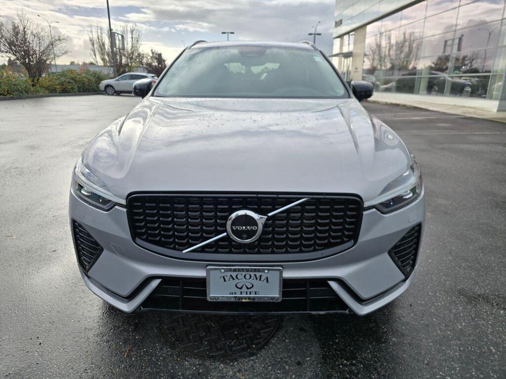 used 2023 Volvo XC60 car, priced at $38,524