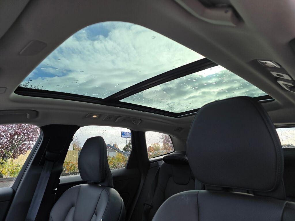 used 2023 Volvo XC60 car, priced at $38,524