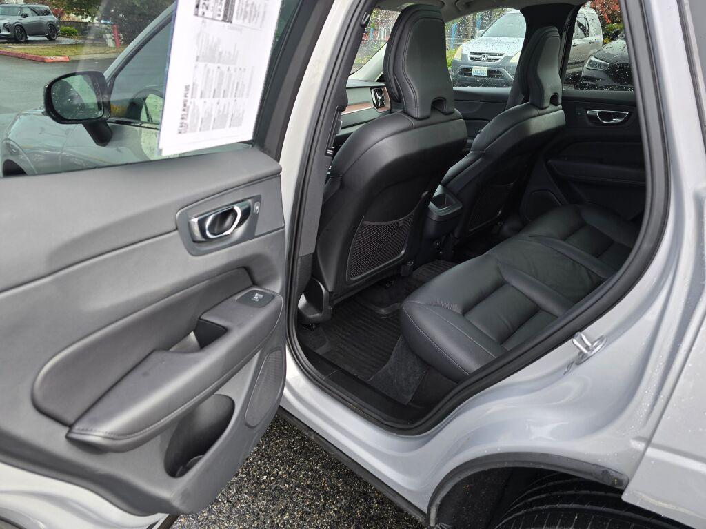 used 2023 Volvo XC60 car, priced at $38,524