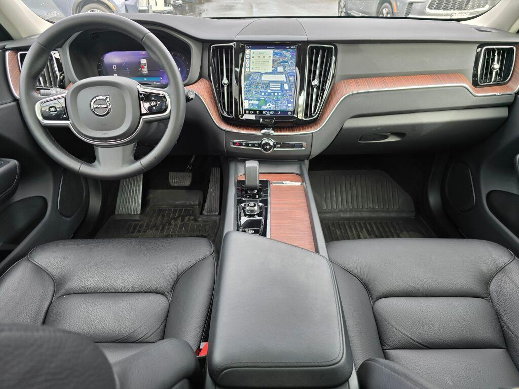 used 2023 Volvo XC60 car, priced at $38,524