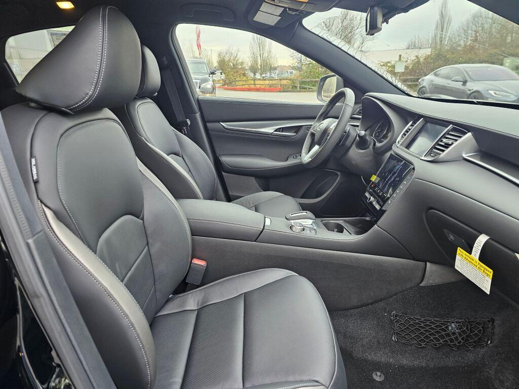 new 2025 INFINITI QX55 car, priced at $43,777