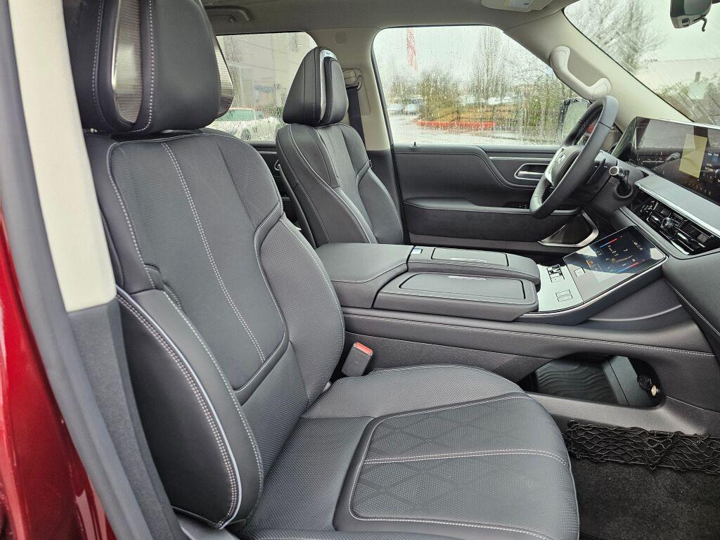 new 2025 INFINITI QX80 car, priced at $90,700