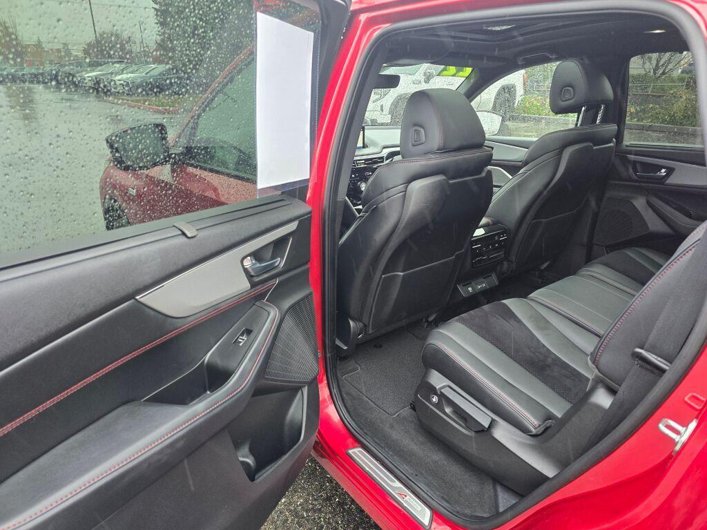 used 2022 Acura MDX car, priced at $37,996