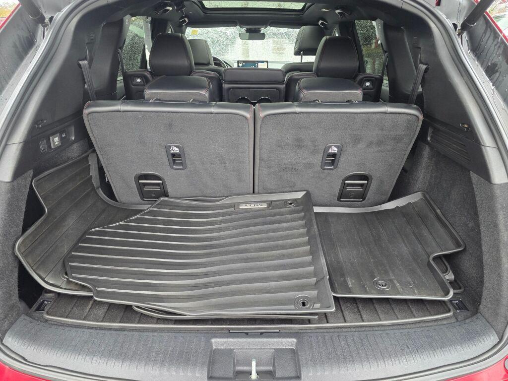 used 2022 Acura MDX car, priced at $37,996