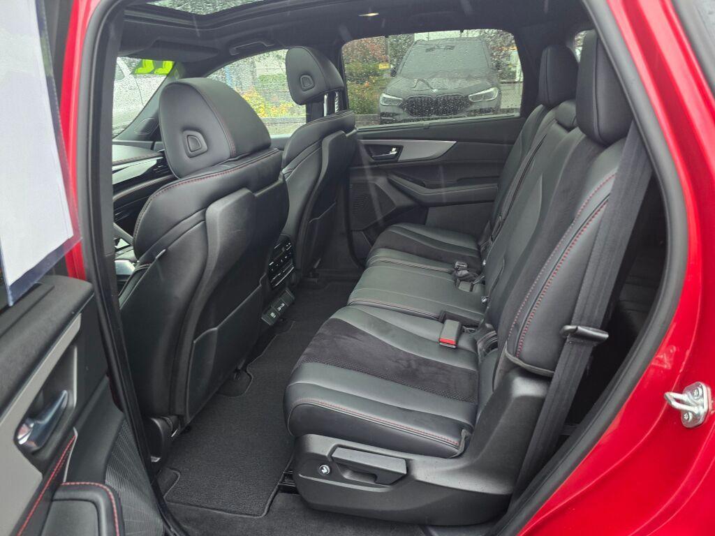 used 2022 Acura MDX car, priced at $37,996