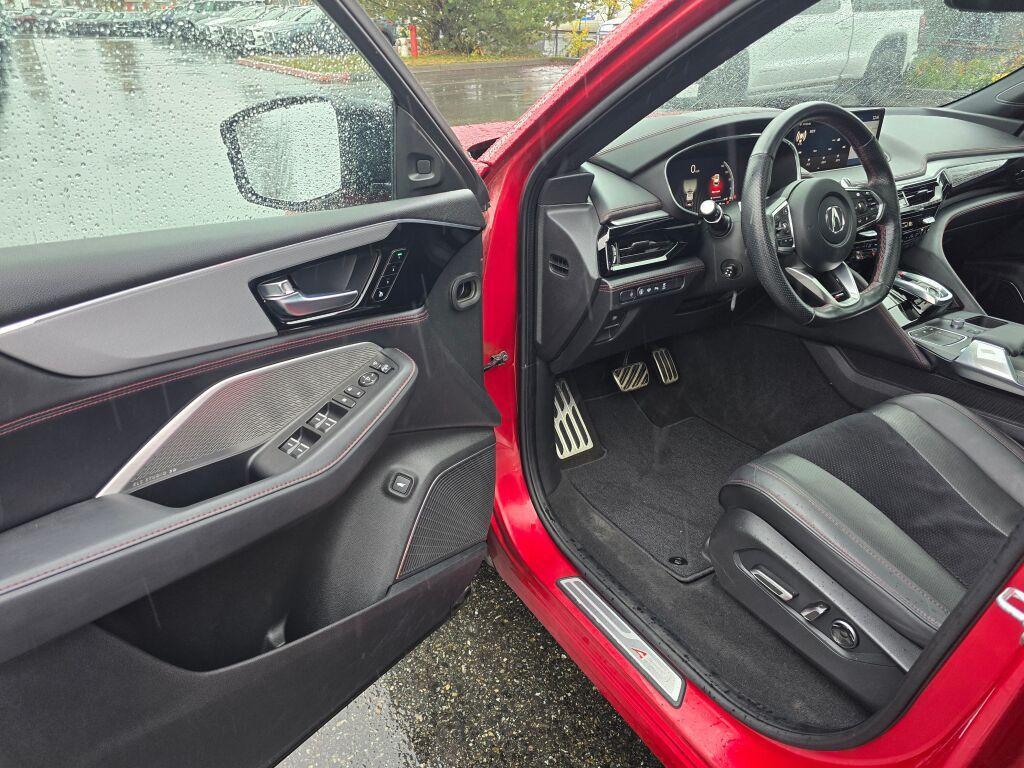 used 2022 Acura MDX car, priced at $37,996