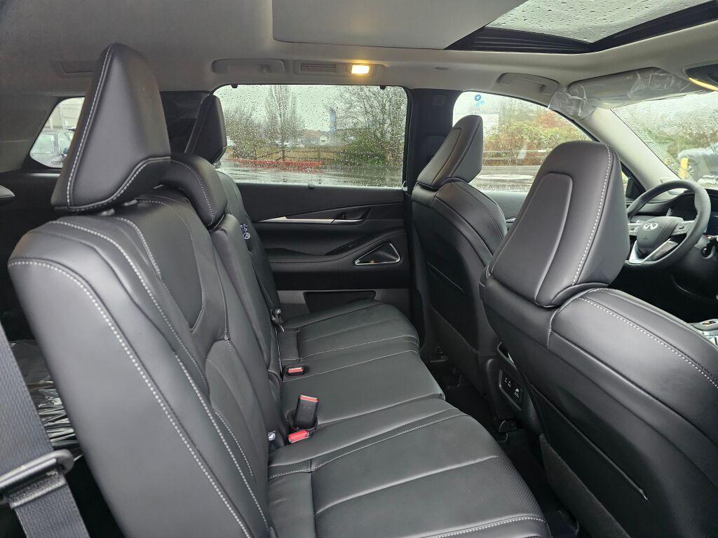 new 2025 INFINITI QX60 car
