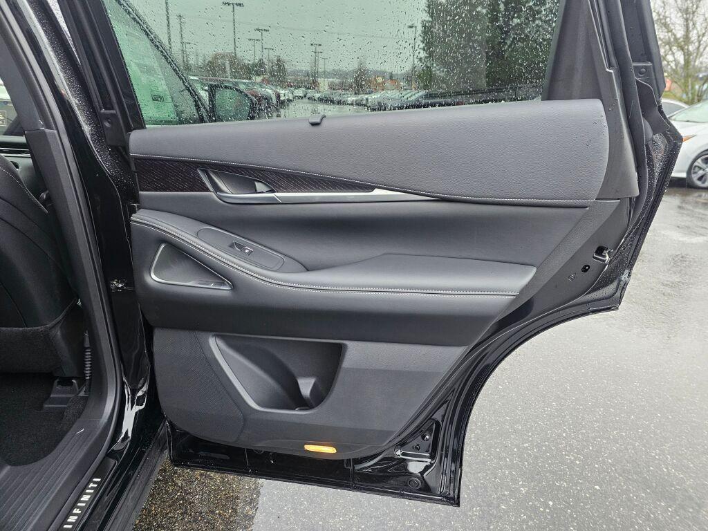 new 2025 INFINITI QX60 car