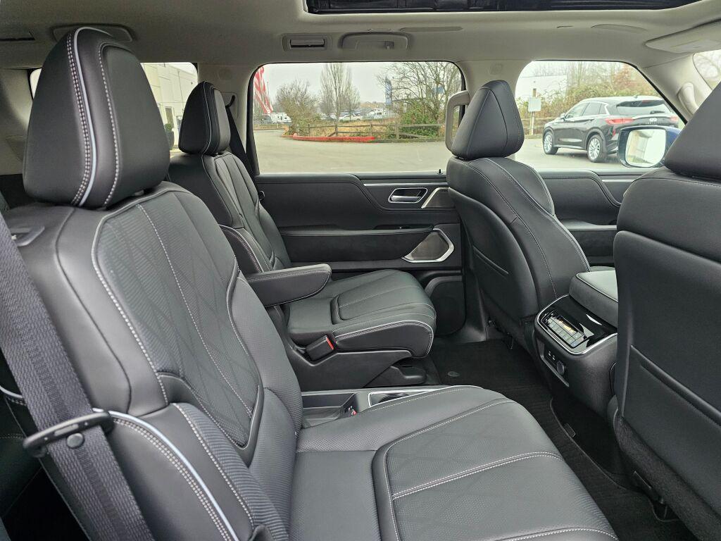 new 2025 INFINITI QX80 car, priced at $89,975