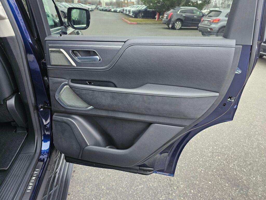 new 2025 INFINITI QX80 car, priced at $89,975