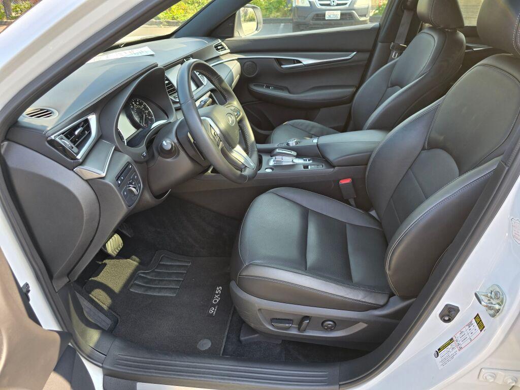 used 2024 INFINITI QX55 car